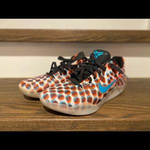 Kobe’s basketball shoes size 9.5